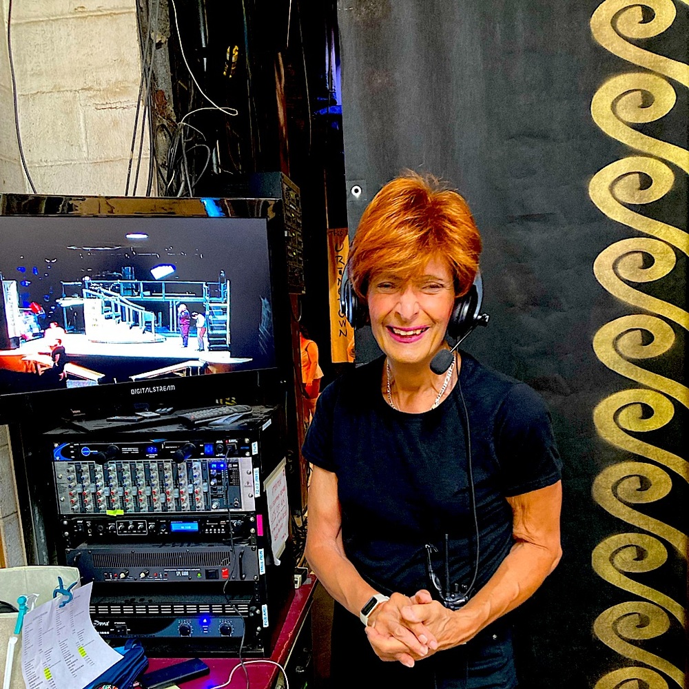 Meet your Posher, Antonella